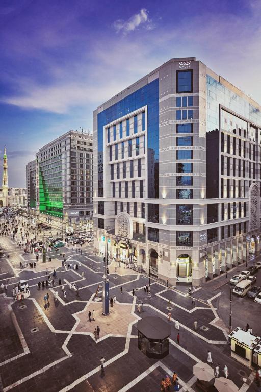 من فنادق المدينة مطله على الحرم ٥ نجوم من فنادق المدينة مطله على الحرم ٥ نجوم