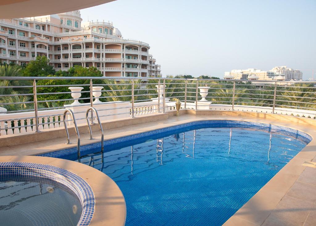 أحد منتجعات النخلة دبي المميزَّة