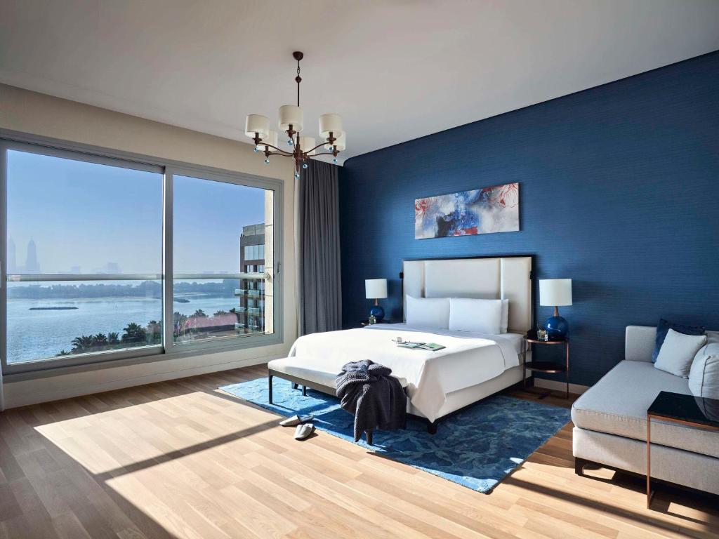 من منتجعات النخلة دبي الأفضل